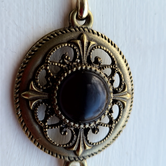 Gorgeous New Genuine leather detail belt - Picture 4 of 7